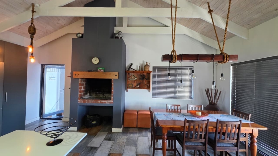 5 Bedroom Property for Sale in Myburgh Park Western Cape